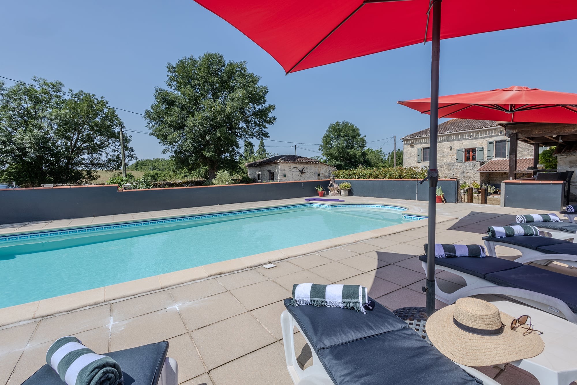 new featured image on our gites page