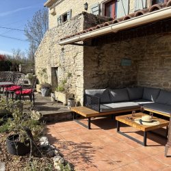 20260314 Front of farmhouse © 2026 lagagites.com - Featured image on Blogs page